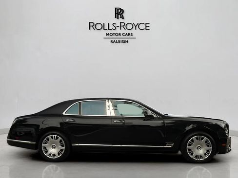Used 2017 Bentley Mulsanne RWD image 7
