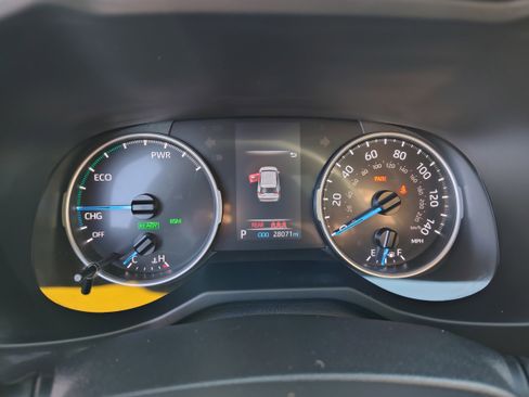 Used 2022 Toyota RAV4 SE image 27