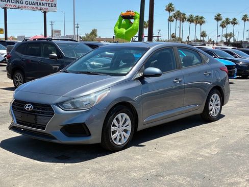 Used 2018 Hyundai Accent SE FWD image 1