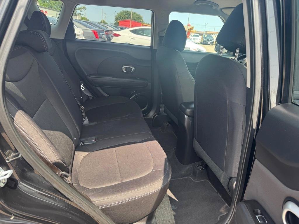 Used 2019 Kia Soul FWD image 18