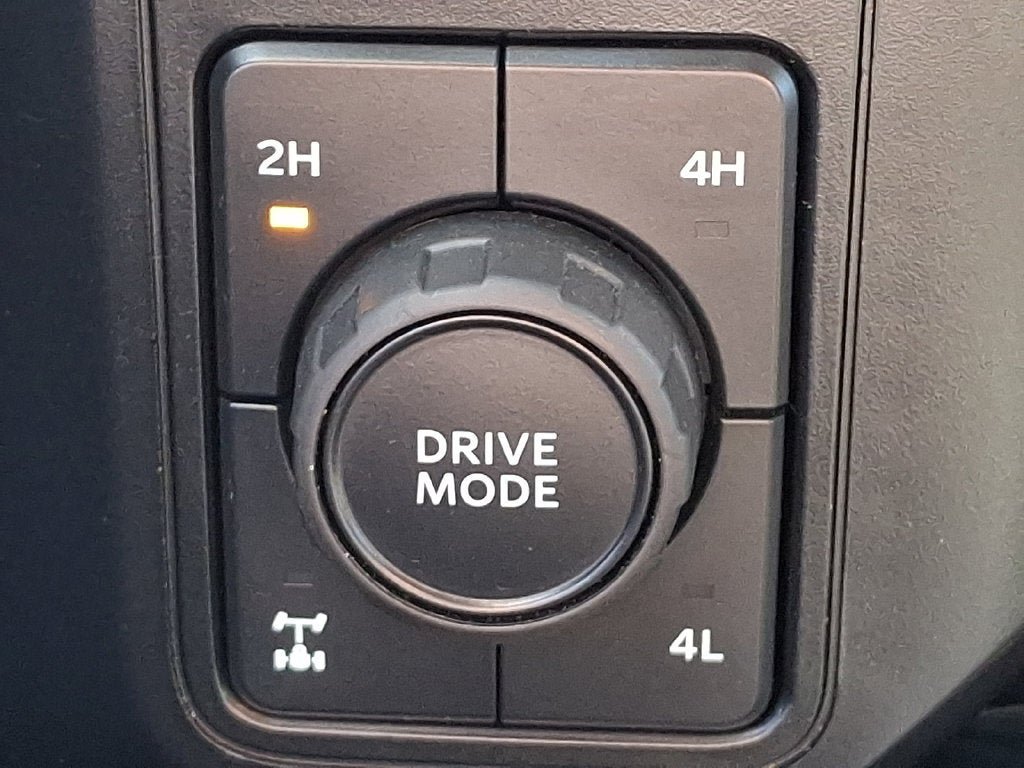 Used 2024 Ford F250 Lariat w/ FX4 Off-Road Package AWD/4WD image 24