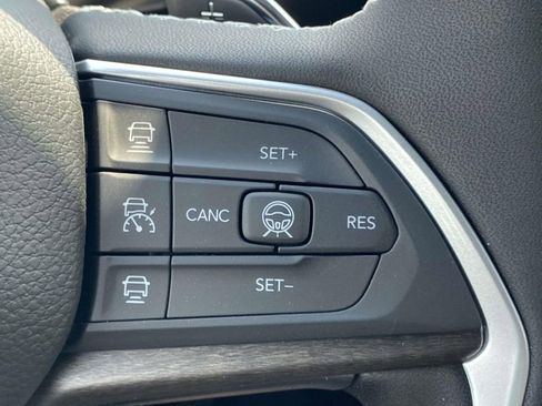 New 2026 Jeep Grand Cherokee L Limited w/ Limited Altitude Package RWD image 23