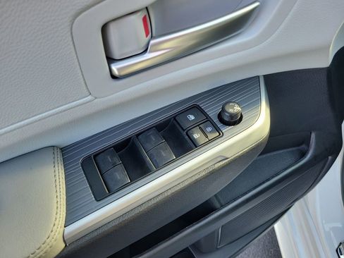 New 2026 Toyota Sienna XLE image 16