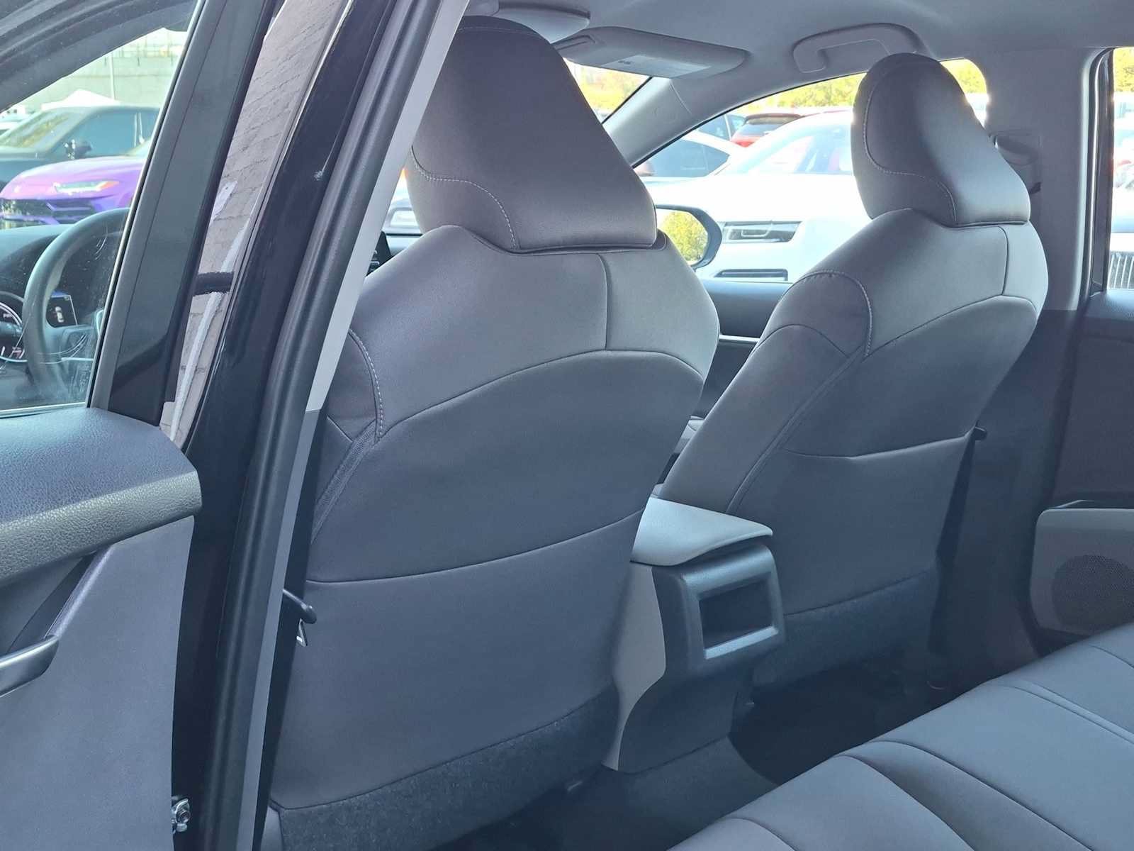 Used 2021 Toyota Camry LE FWD image 19