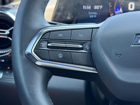 Used 2026 Chevrolet Equinox LT w/ Safety and Technology Package FWD image 16