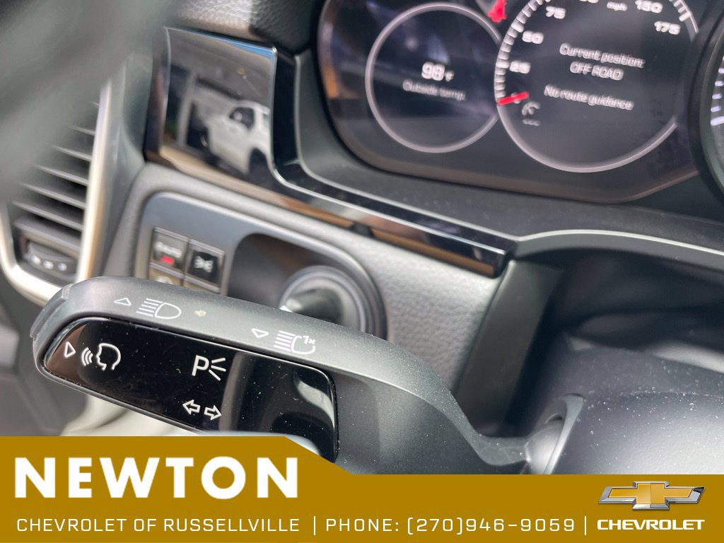 Used 2019 Porsche Cayenne AWD/4WD image 17
