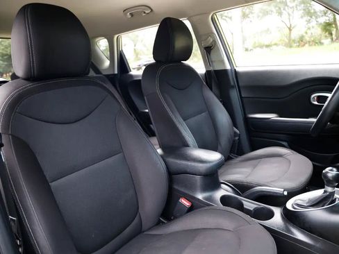 Used 2016 Kia Soul w/ Convenience Package FWD image 16