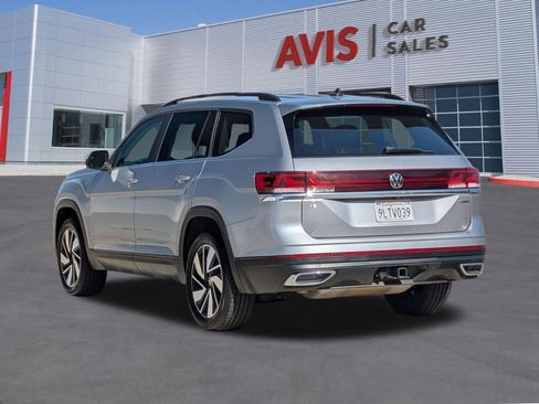 Used 2024 Volkswagen Atlas SE image 9