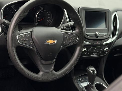 Used 2021 Chevrolet Equinox LT image 7