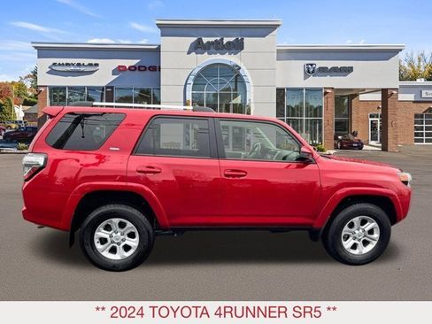 Used 2024 Toyota 4Runner SR5 image 6
