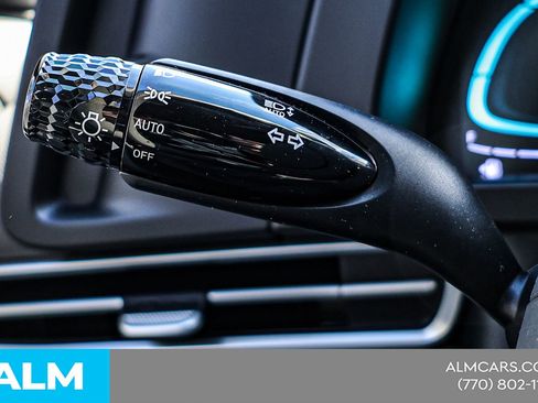 Used 2025 Hyundai Elantra SE image 25