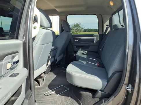 Used 2018 RAM 1500 Classic SLT AWD/4WD image 6
