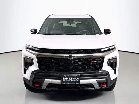 New 2026 Chevrolet Traverse Z71 w/ Enhanced Driving Package image 2