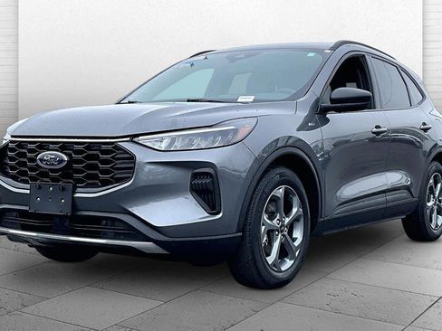 Used 2025 Ford Escape ST-Line image 12