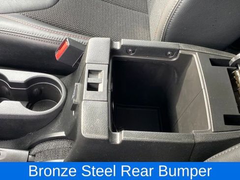 Used 2017 Jeep Wrangler Unlimited Sahara image 12