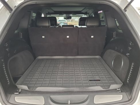 Used 2020 Jeep Grand Cherokee Overland image 27