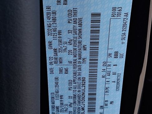 Used 2022 Lincoln Corsair AWD w/ Premium Package image 27