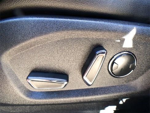 Used 2016 Ford Edge SEL w/ Equipment Group 201A image 12