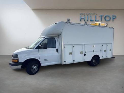 Used 2021 Chevrolet Express 4500 w/ Power Convenience Package RWD image 11