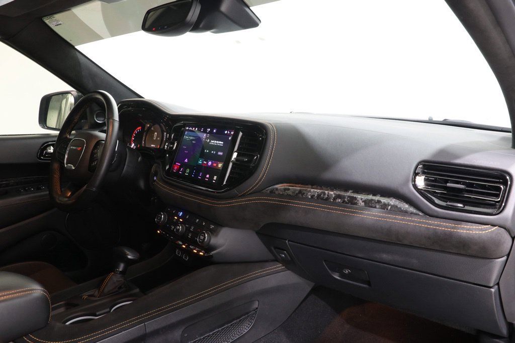 Used 2023 Dodge Durango R/T w/ Hemi Orange Plus Package AWD/4WD image 18