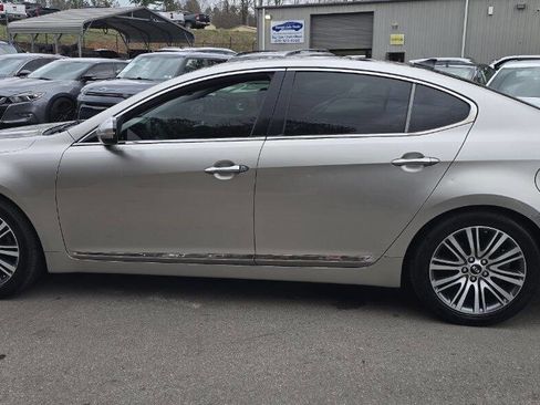 Used 2015 Kia Cadenza Premium w/ Luxury Package image 9