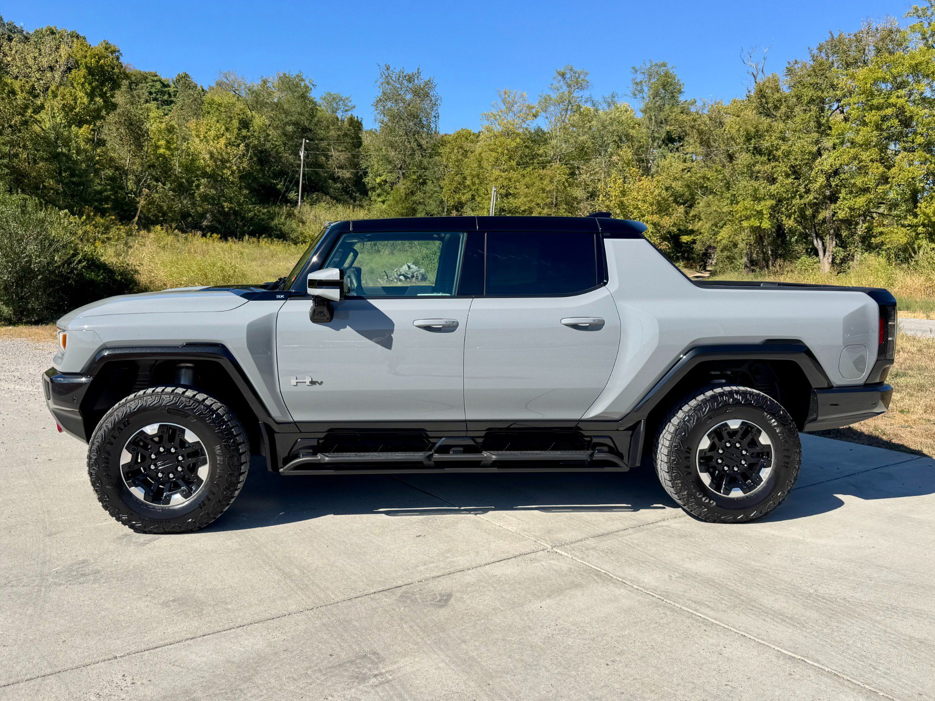 Used 2025 GMC Hummer EV 3X w/ Extreme Off-Road Package AWD/4WD image 9
