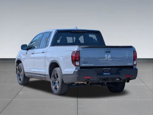 Used 2023 Honda Ridgeline Black Edition image 3