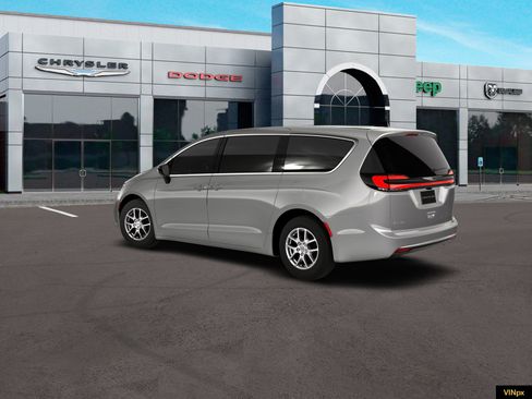 New 2026 Chrysler Pacifica Select image 4