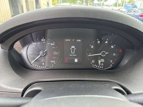 Used 2023 RAM ProMaster 2500 w/ Black Appearance Package FWD image 17