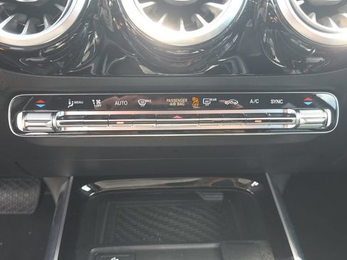 Used 2025 Mercedes-Benz GLA 250 image 20