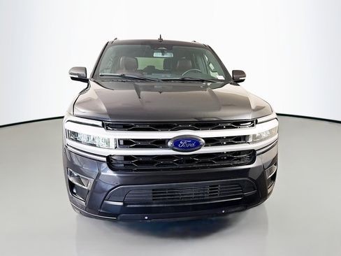 Used 2024 Ford Expedition Max Limited RWD image 2