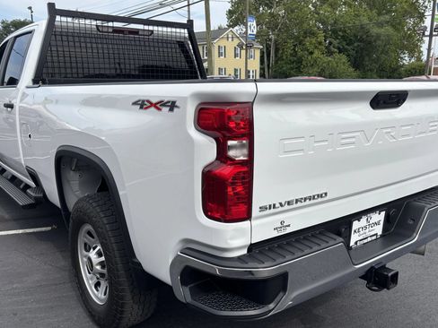 Used 2021 Chevrolet Silverado 2500 W/T w/ WT Convenience Package AWD/4WD image 3