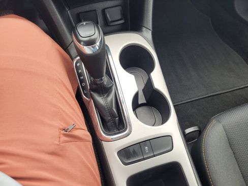 Used 2018 Chevrolet Cruze LS image 16