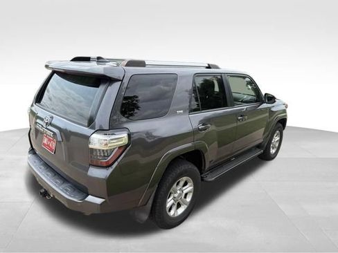 Used 2022 Toyota 4Runner SR5 Premium AWD/4WD image 3