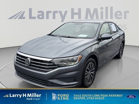 Used 2019 Volkswagen Jetta SE FWD image 1