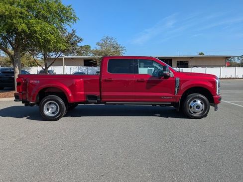 Used 2026 Ford F350 Platinum w/ FX4 Off-Road Package image 2