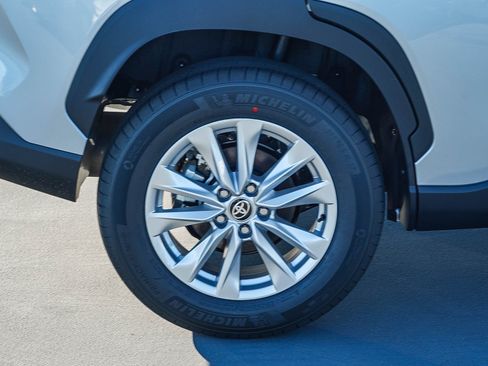 New 2026 Toyota Corolla Cross LE FWD image 12