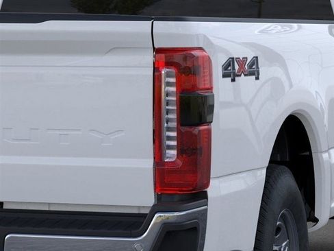 New 2026 Ford F250 XL w/ 360-Degree Camera Package image 65