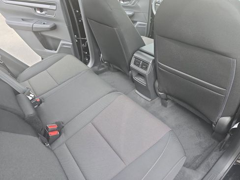 Used 2025 Honda CR-V EX image 11