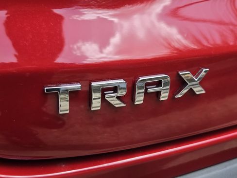 New 2026 Chevrolet Trax LT w/ Driver Confidence Package FWD image 12