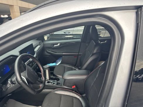 Used 2023 Ford Escape ST-Line Elite AWD/4WD image 14