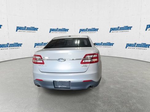 Used 2016 Ford Taurus SEL w/ Equipment Group 201A FWD image 10