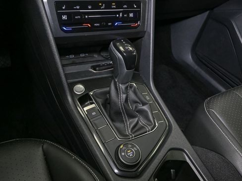 Certified 2023 Volkswagen Tiguan SE image 32