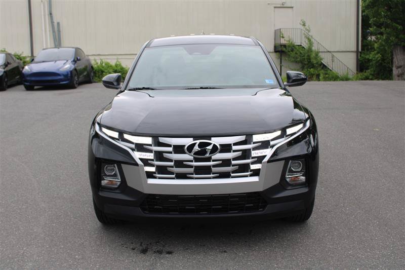 Used 2023 Hyundai Santa Cruz SE AWD/4WD image 3