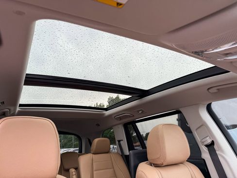 New 2026 Mercedes-Benz GLS 450 4MATIC image 17