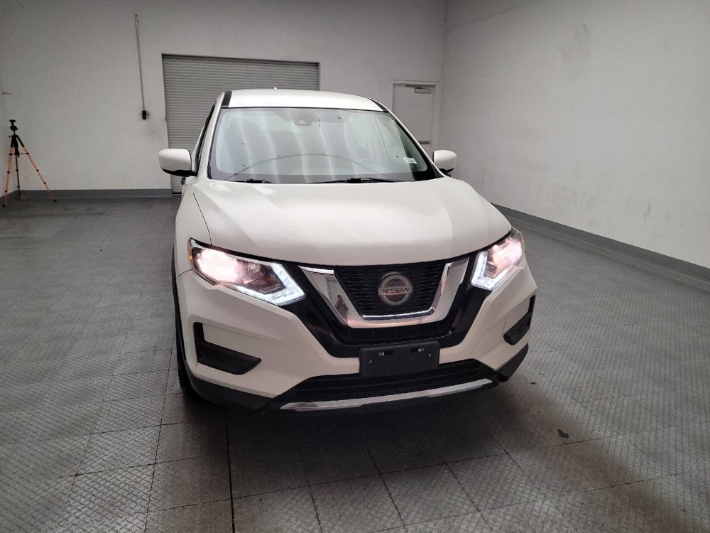 Used 2019 Nissan Rogue S FWD image 14