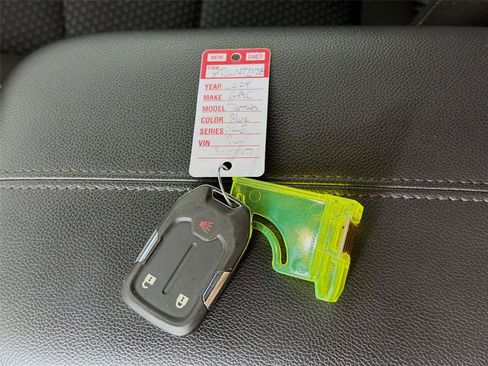 Used 2024 GMC Terrain SLE AWD/4WD image 4