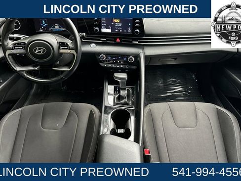 Used 2021 Hyundai Elantra SEL w/ Convenience + Premium Package image 12