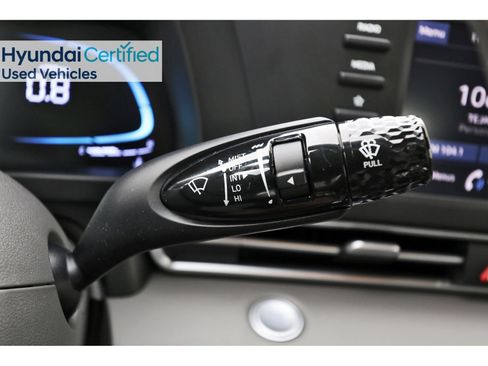 Certified 2025 Hyundai Elantra Sport FWD image 21