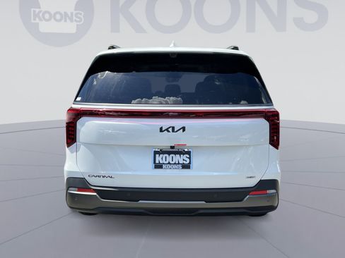New 2026 Kia Carnival SX Prestige FWD image 5